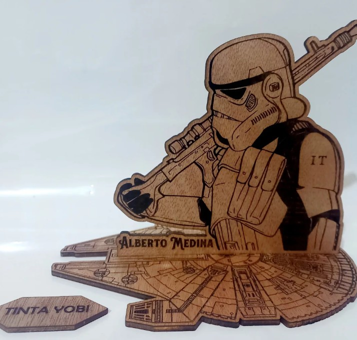 Figura Star Wars en madera